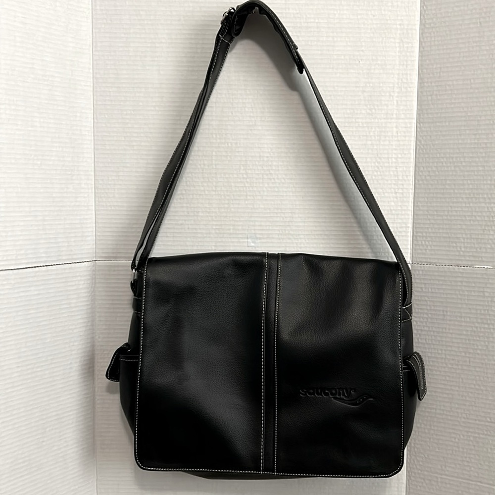 Vitronic Saucony Laptop/Messenger Bag, black.